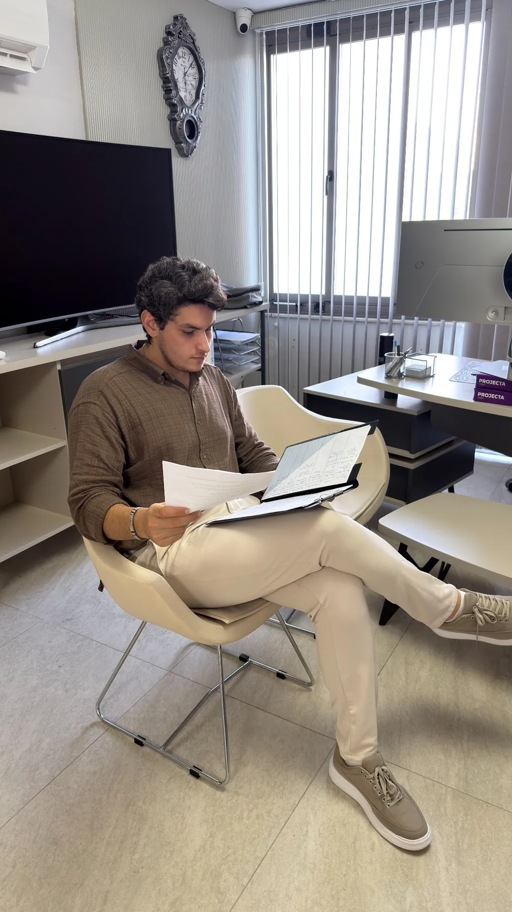 Emlak Markası media review context